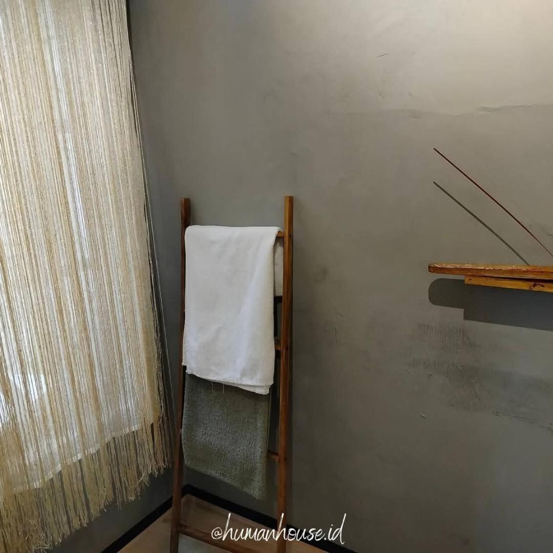 Human House Bed & Breakfast Surabaya Exterior photo